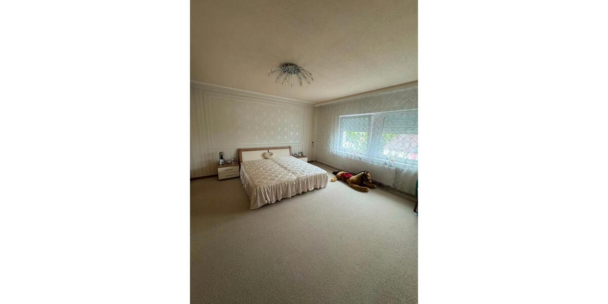 Einfamilienhaus Lebach - 9 Zimmer, 335 m&sup2;, 374.900&euro; | Angebot:26884831