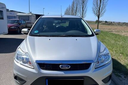 Ford Focus 83.921 km 2.950 &euro; Winnenden 71364