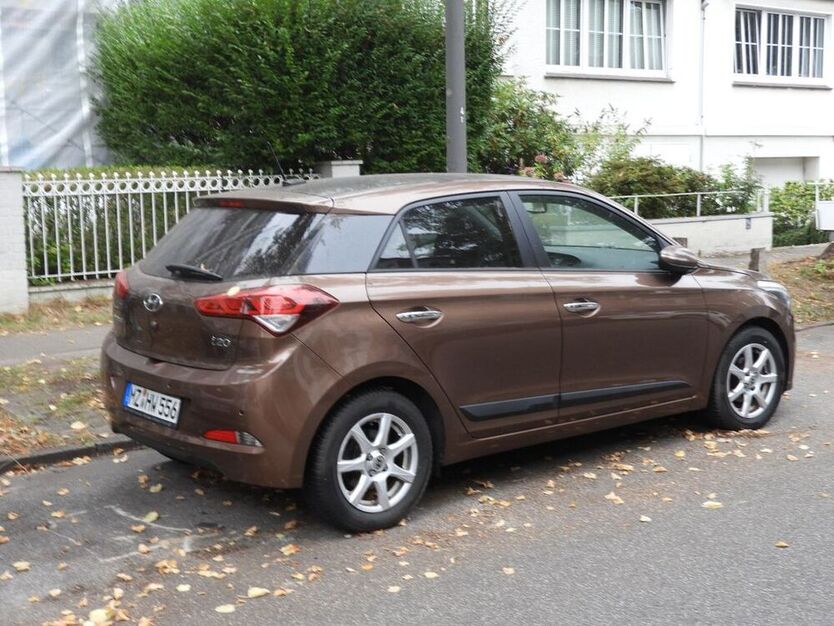 i20