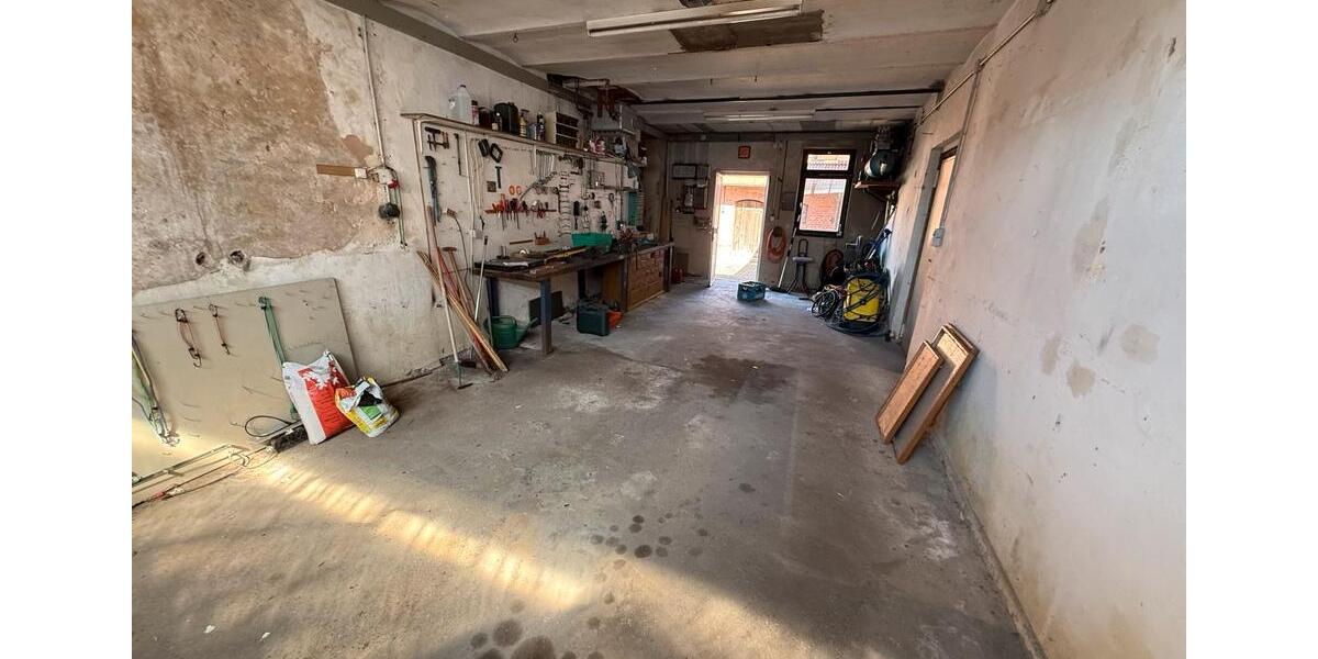 Einfamilienhaus Steinau an der Straße - 14 Zimmer, 300 m&sup2;, 300.000&euro; | Angebot:26084319