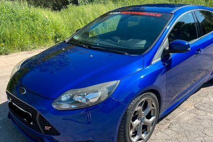 Ford Focus 139.960 km 11.500 &euro; Zell 56856