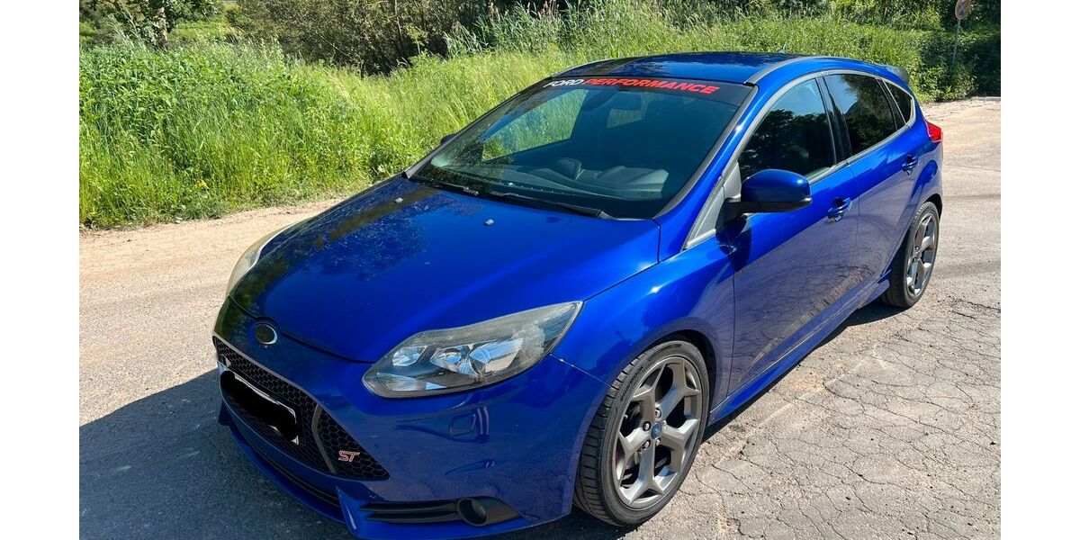 Ford Focus 139.960 km 11.500 &euro; Zell 56856