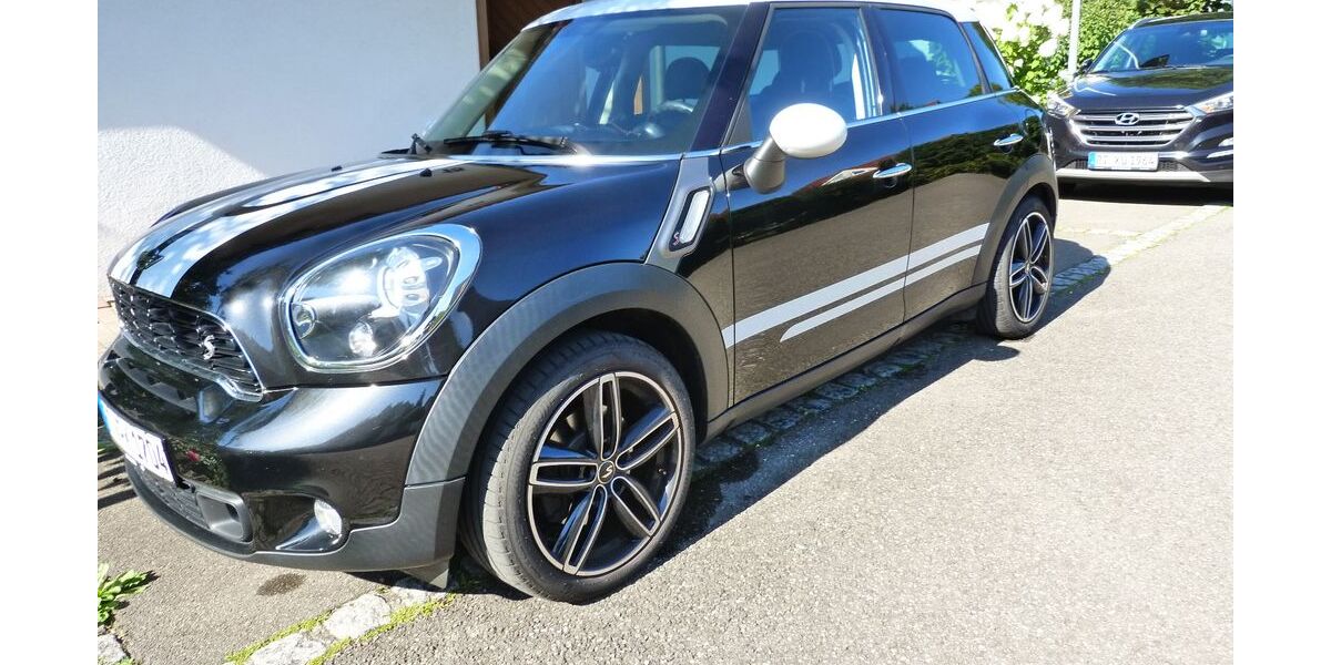 Mini Countryman S (Cooper) 119.200 km 9.180 &euro; Metzingen 72555