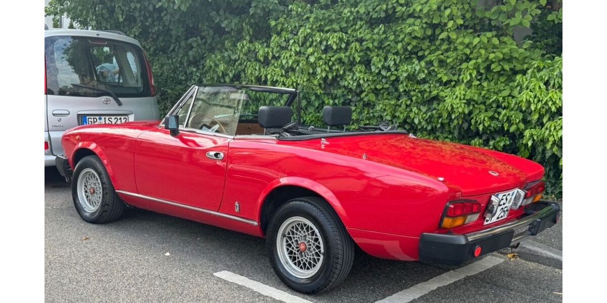 Fiat 124 Spider 8.561 km 17.500 &euro; Ohmden 73275