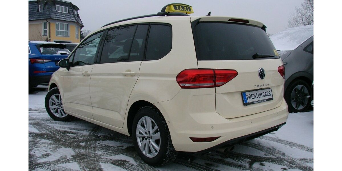 VW Touran 2.0TDI BMT TAXI ACC Kamera LED 7Sitzer 38.517 km 31.980 &euro; Falkensee 14612