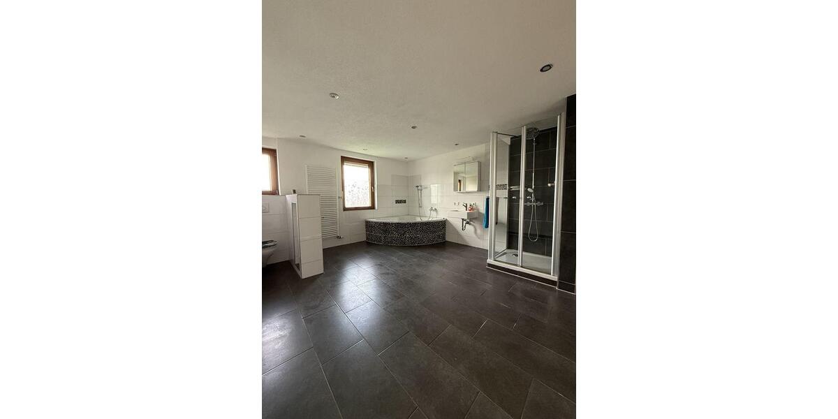 Maisonettenwohnung Münsingen - 6.5 Zimmer, 184 m&sup2;, 1.350&euro; | Angebot:26341207