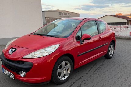 Peugeot 207 114.000 km 3.000 &euro; Frankfurt 60488