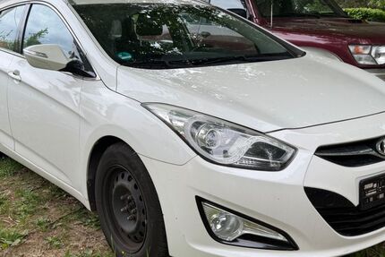 Hyundai i40 109.500 km 4.800 &euro; Ludwigsburg 71638