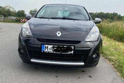 Renault Clio 96.000 km 4.450 € München 80997