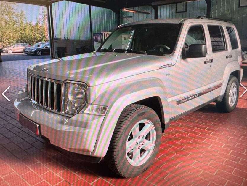 Jeep Cherokee 124.000 km 13.980 € Schwarzenbek 21493