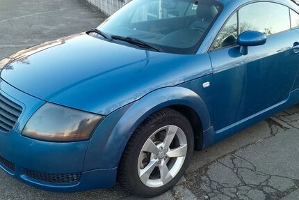 Audi TT 224.000 km 3.950 &euro; Ludwigsburg 71642