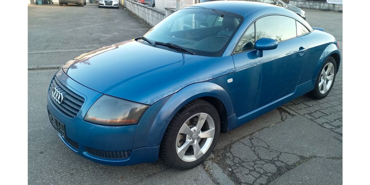 Audi TT 224.000 km 3.950 &euro; Ludwigsburg 71642