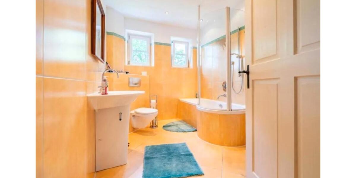 Villa Röfingen - 10 Zimmer, 336 m&sup2;, 998.000&euro; | Angebot:27072238