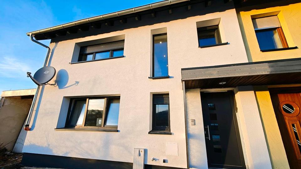 Doppelhaushälfte Wadern - 6 Zimmer, 190 m&sup2;, 1.350&euro; | Angebot:26409659