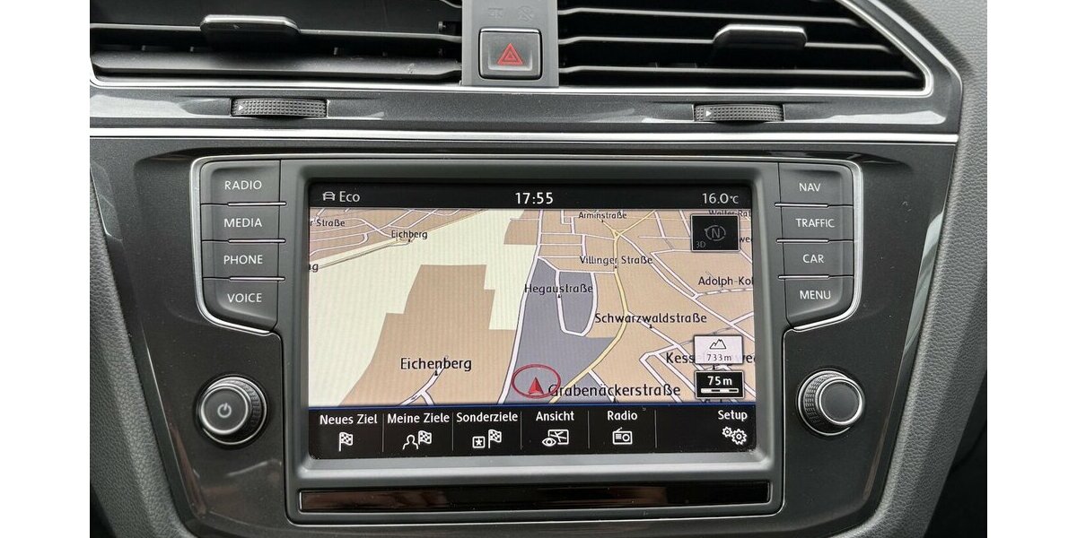 VW Tiguan 2.0 TDI 4Motion NAVI/PDC/SRA/SHZ/1.HAND 93.139 km 16.900 &euro; Villingen-Schwenningen 78054