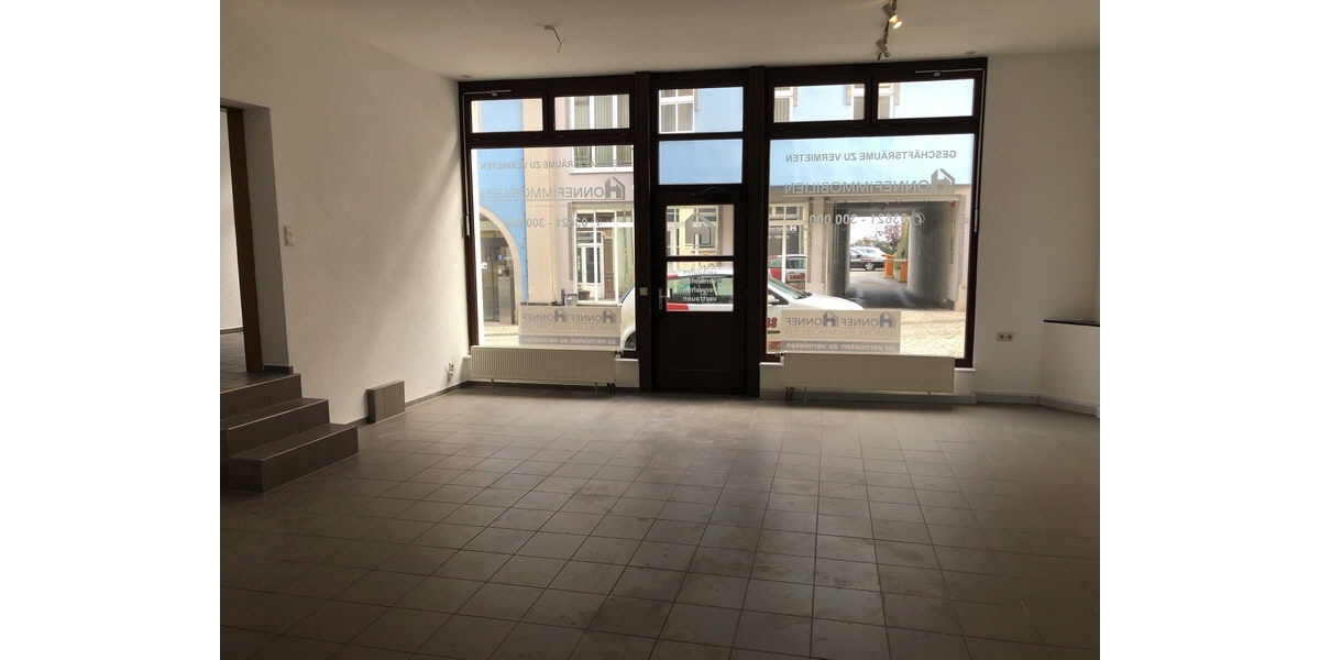 Geräumiges Ladengeschäft in der Querstrasse von Gotha - Gewerbeobjekt Gotha Gotha, Querstr. - Laden | Angebot:26015702