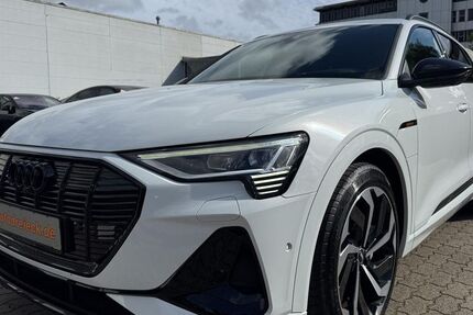 Audi e-tron 87.241 km 32.950 &euro; Hamburg 22047