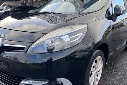 Renault Scenic 106.831 km 3.999 &euro; Berlin 12249