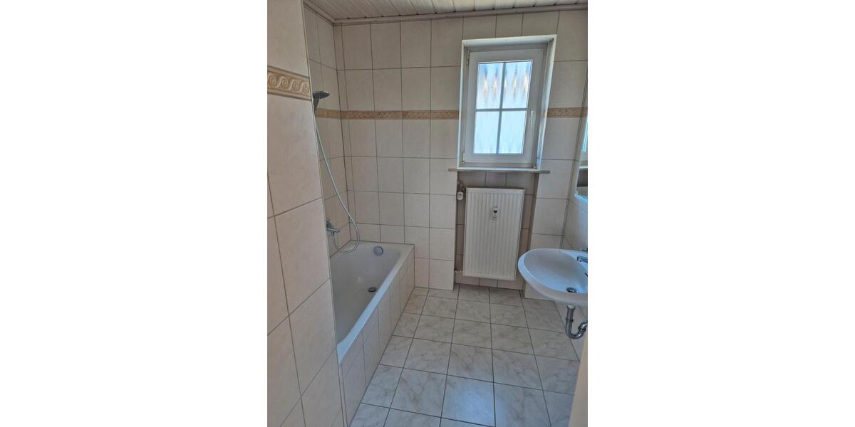 Etagenwohnung Schwarzenfeld - 3 Zimmer, 72 m&sup2;, 560&euro; | Angebot:26699667
