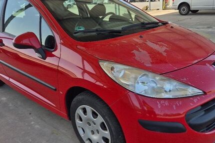 Peugeot 207 133.000 km 550 &euro; Erbach 64711