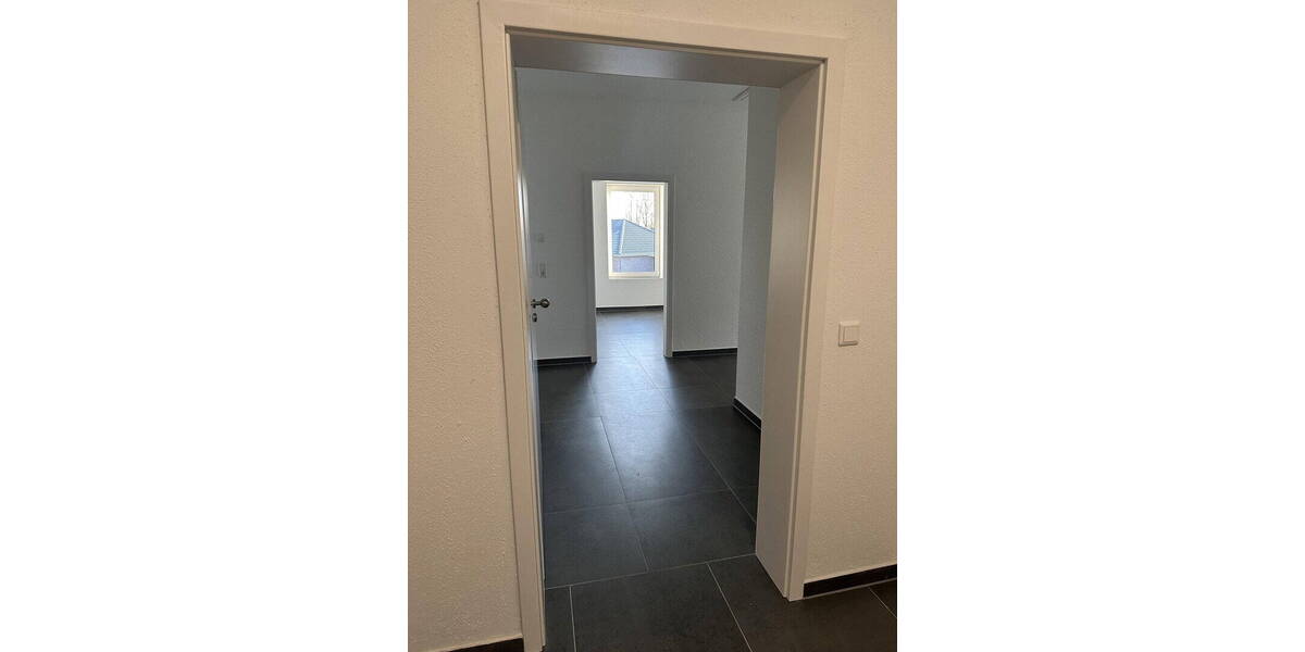 Etagenwohnung Barßel - 5 Zimmer, 92 m&sup2;, 900&euro; | Angebot:25984373