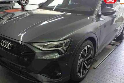 Audi e-tron 7.100 km 44.620 € Albbruck 79774