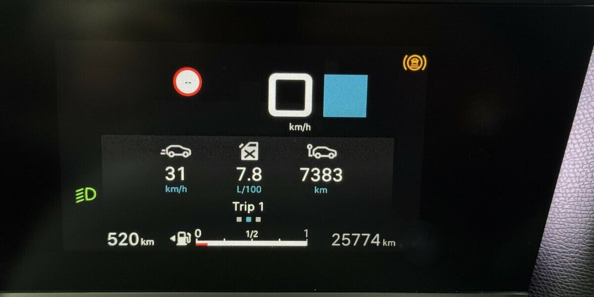 Citroen C4 Puretech 130 PLUS LED CAM Sitzheizung 25.850 km 15.220 &euro; Lich 35423