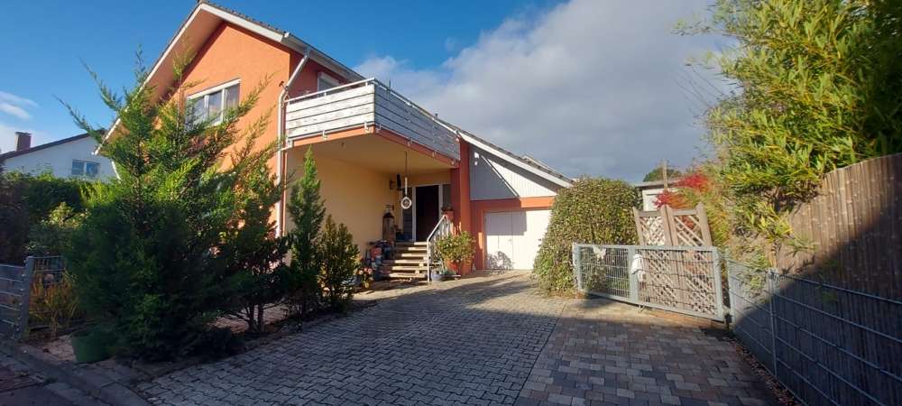 Haus zum Kaufen in Karlsbad Obermutschelbach 580.000 € 181.12 m² 5 zimmer