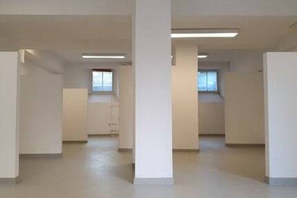 Gewerbliche Fläche am Sanderring - mit der Option auf Wohnen zimmer