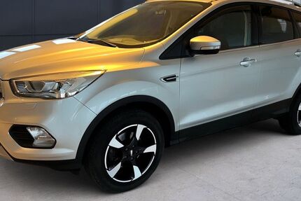 Ford Kuga 143.993 km 14.950 &euro; Bad Harzburg 38667