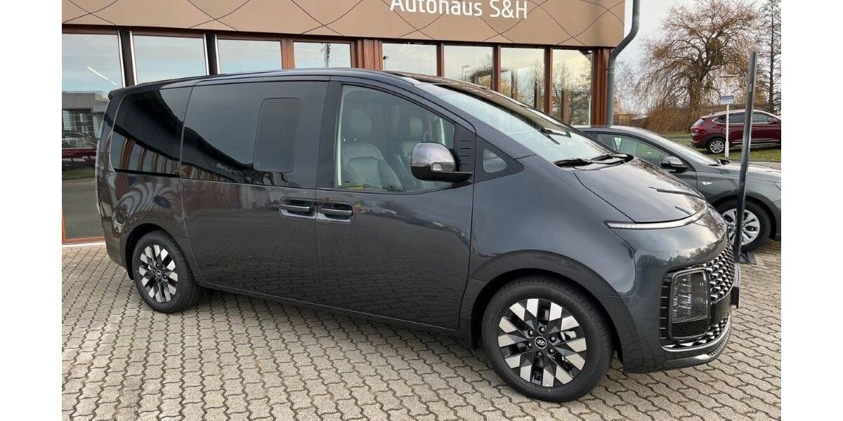 Hyundai STARIA 77.693 km 38.450 &euro; Halberstadt 38820