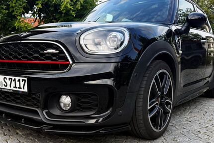 Mini Countryman S (Cooper) 128.250 km 15.990 &euro; Bad Wiessee 83707