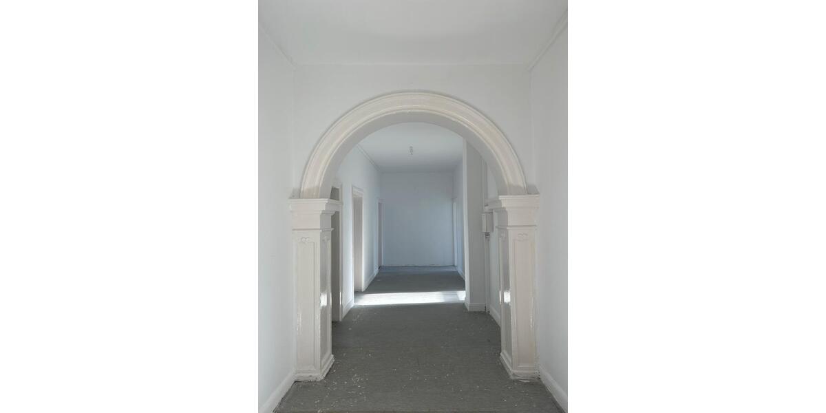 Erdgeschoßwohnung Bielefeld Stieghorst - 6 Zimmer, 180 m&sup2;, 2.000&euro; | Angebot:25514546