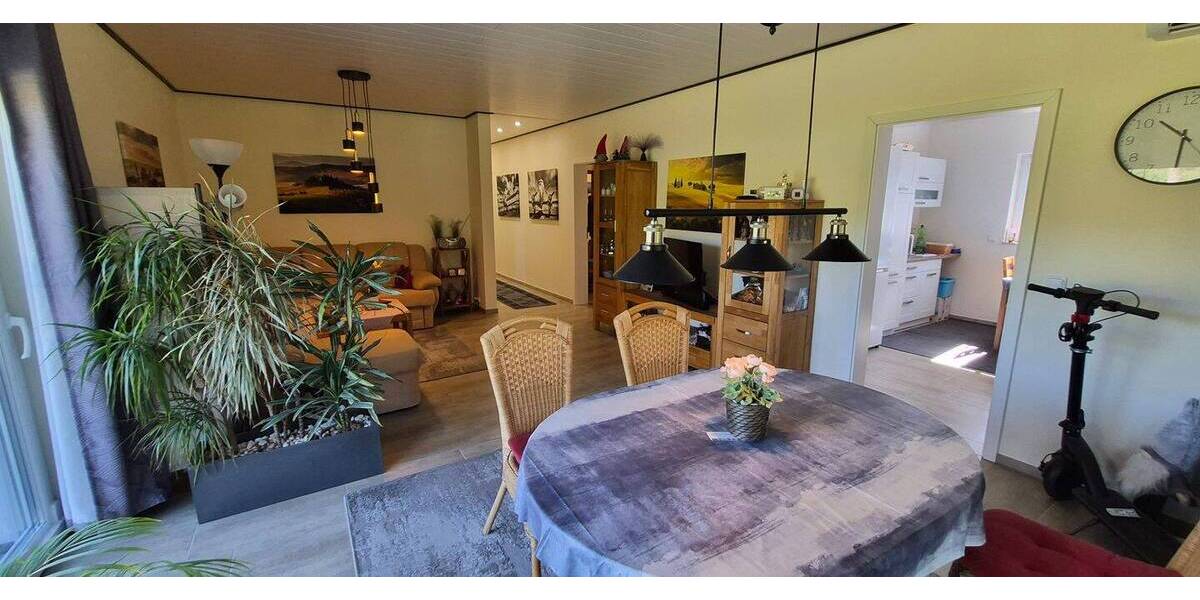 Moderner, neuwertiger Bungalow mit PV-Anlage, Wärmepumpe, Wallbox, Klima, Vollbad, EBK, 3 Carports uvm. - Bungalow Gorleben | Angebot:26573092