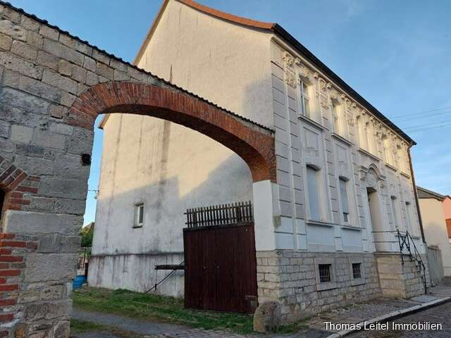 Haus zum Kaufen in Seehausen 395.950 € 230 m² 8 zimmer