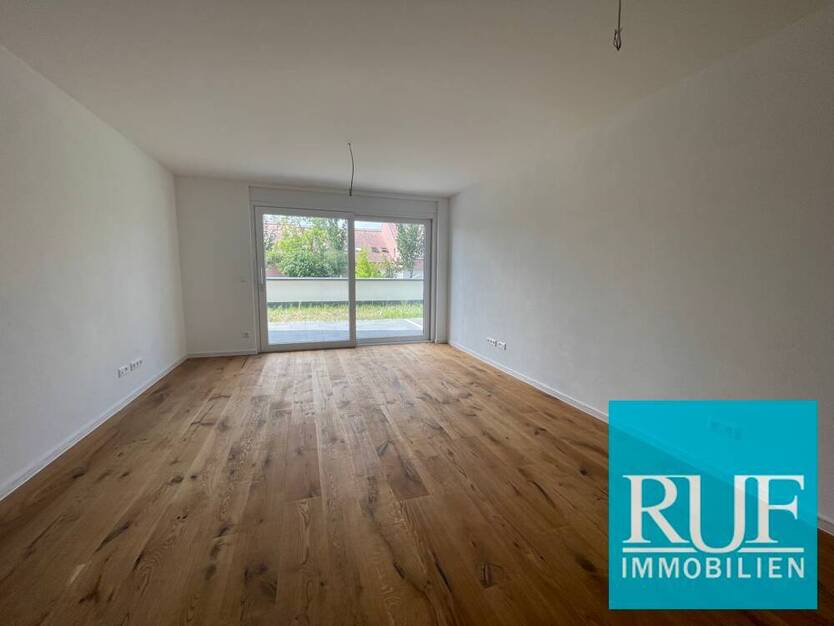 Hell & Großzügig: 2 Zimmer mit Terrasse, Garten & hohem Wohnkomfort in Pforzheim