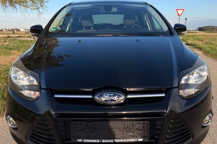 Ford Focus 98.000 km 5.900 &euro; Freising 85356
