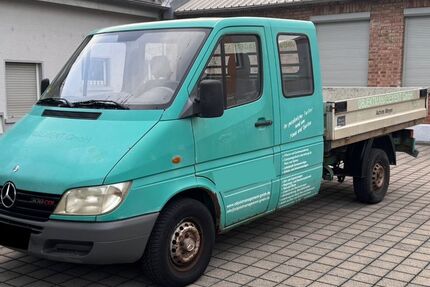Mercedes-Benz Sprinter 140.000 km 2.900 &euro; Eschborn 65760