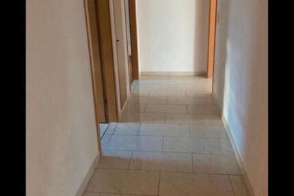 Wohnung Augsburg Lechhausen - 3 Zimmer, 75 m&sup2;, 900&euro; | Angebot:26612659