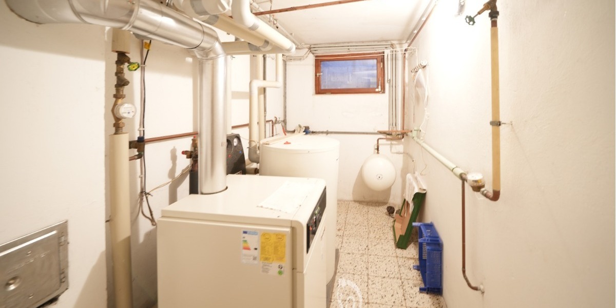 Großzügiges Zwei- bis Dreifamilienhaus mit Garten, ausgebautem Untergeschoss und Ausbaupotenzial. - Zweifamilienhaus Zell am Main | Angebot:26876421