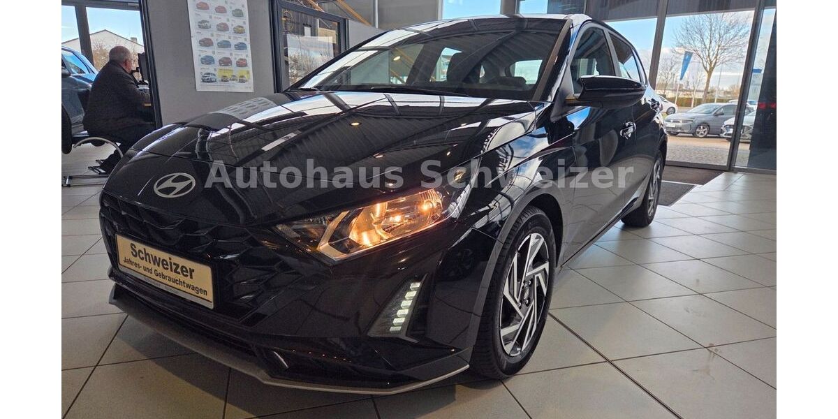 Hyundai i20 18.100 km 17.990 &euro; Nördlingen 86720