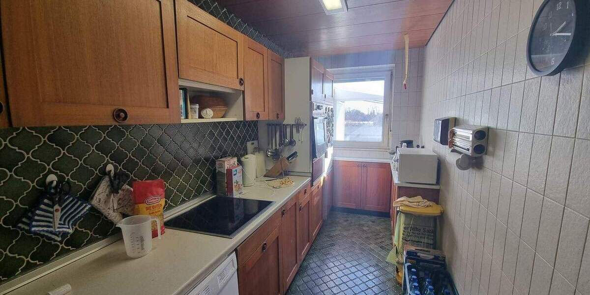 Etagenwohnung Ingolstadt Friedrichshofen-Hollerstauden - 5 Zimmer, 138 m&sup2;, 258.000&euro; | Angebot:25708053