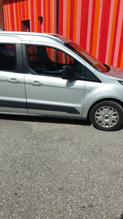 Ford Tourneo Connect 156.000 km 8.300 € Rosenheim 83026