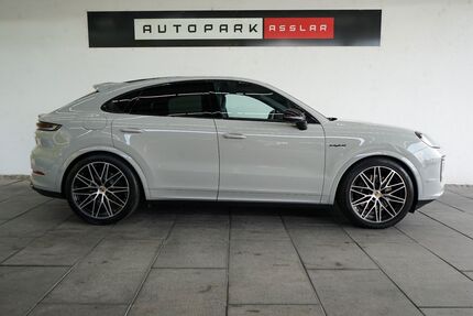 Porsche Cayenne 8.620 km 121.880 &euro; Asslar 35614