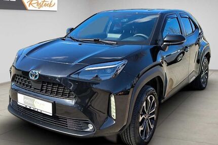 Toyota Yaris Cross 27.600 km 23.990 &euro; Rostock 18146