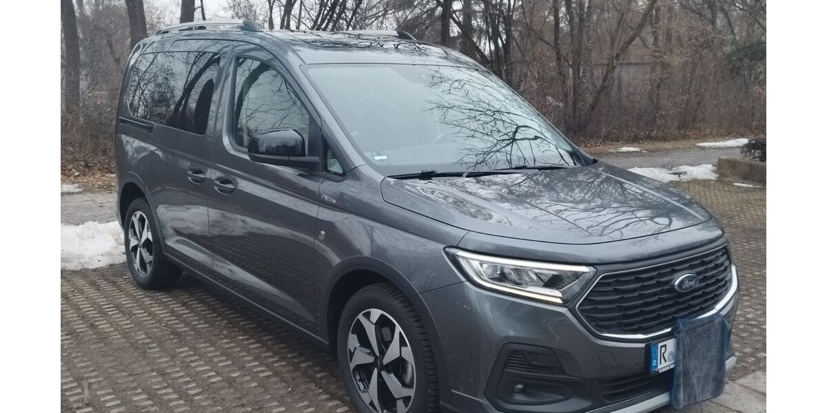 Ford Tourneo Connect 47.500 km 23.299 &euro; Regensburg 93059