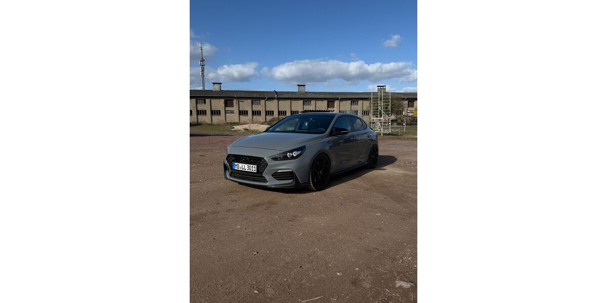Hyundai i30 83.500 km 22.900 &euro; Magdeburg 39112