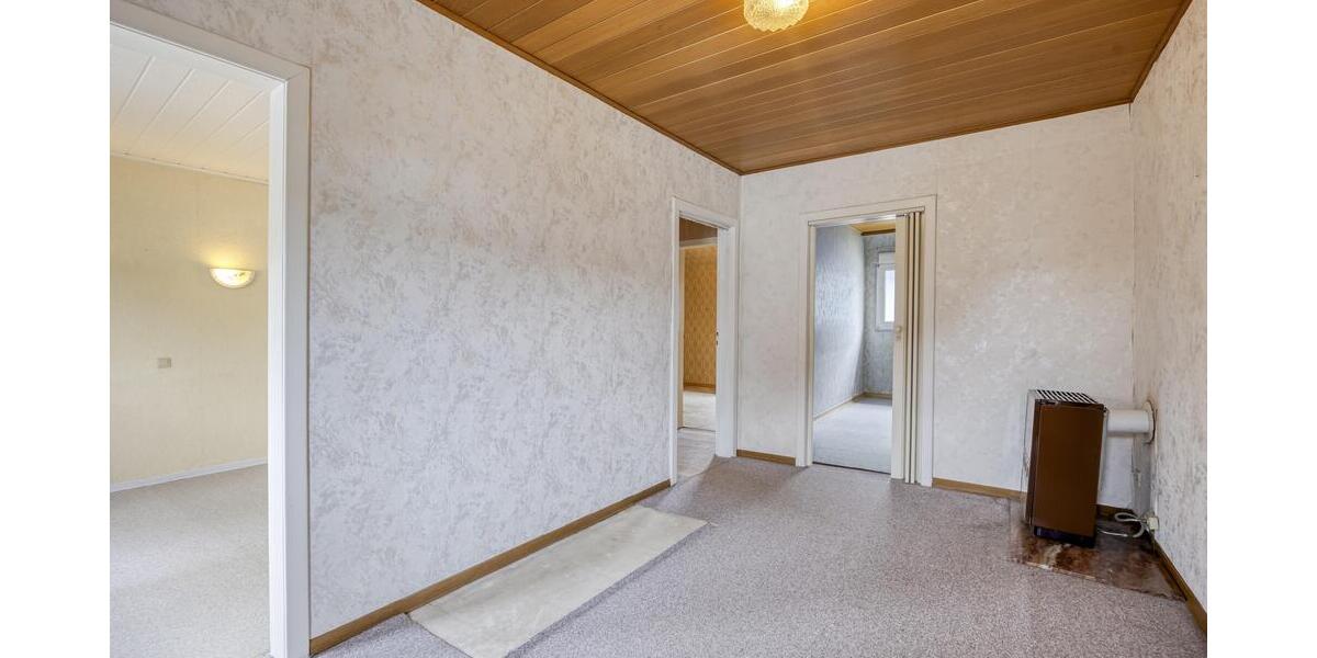 Großes Wohnhaus mit vielfältigem Nutzungspotential - Einfamilienhaus Moschheim | Angebot:26932451