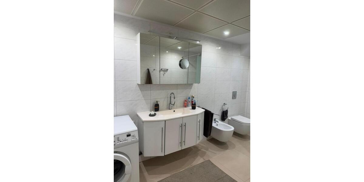 Einfamilienhaus Lebach - 9 Zimmer, 335 m&sup2;, 349.900&euro; | Angebot:27010142