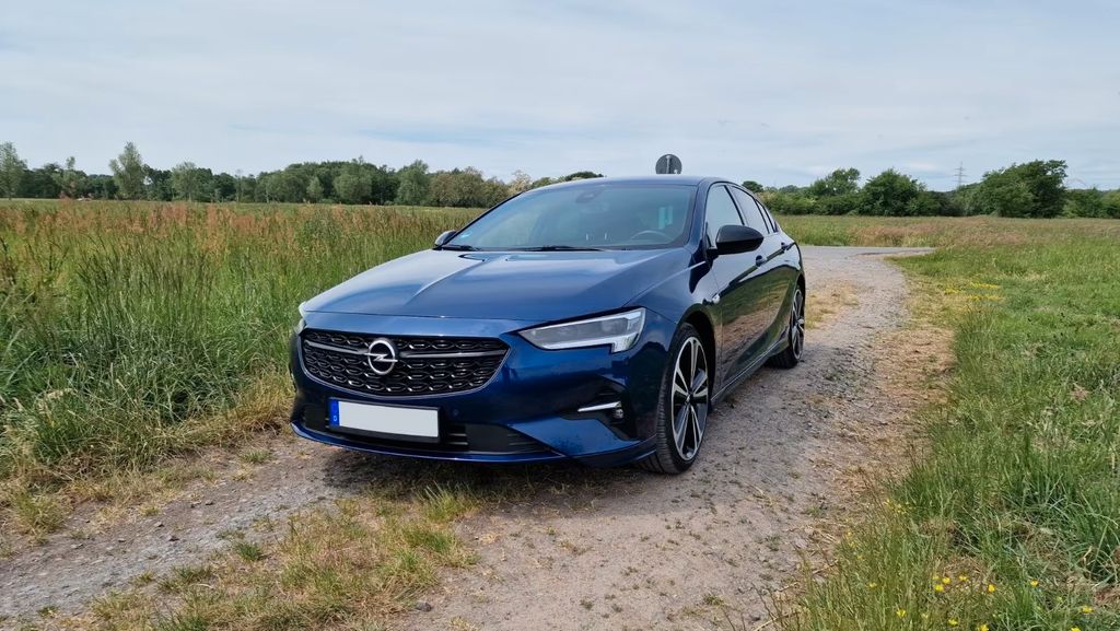 Opel Insignia 51.000 km 22.900 &euro; Hanau 63454